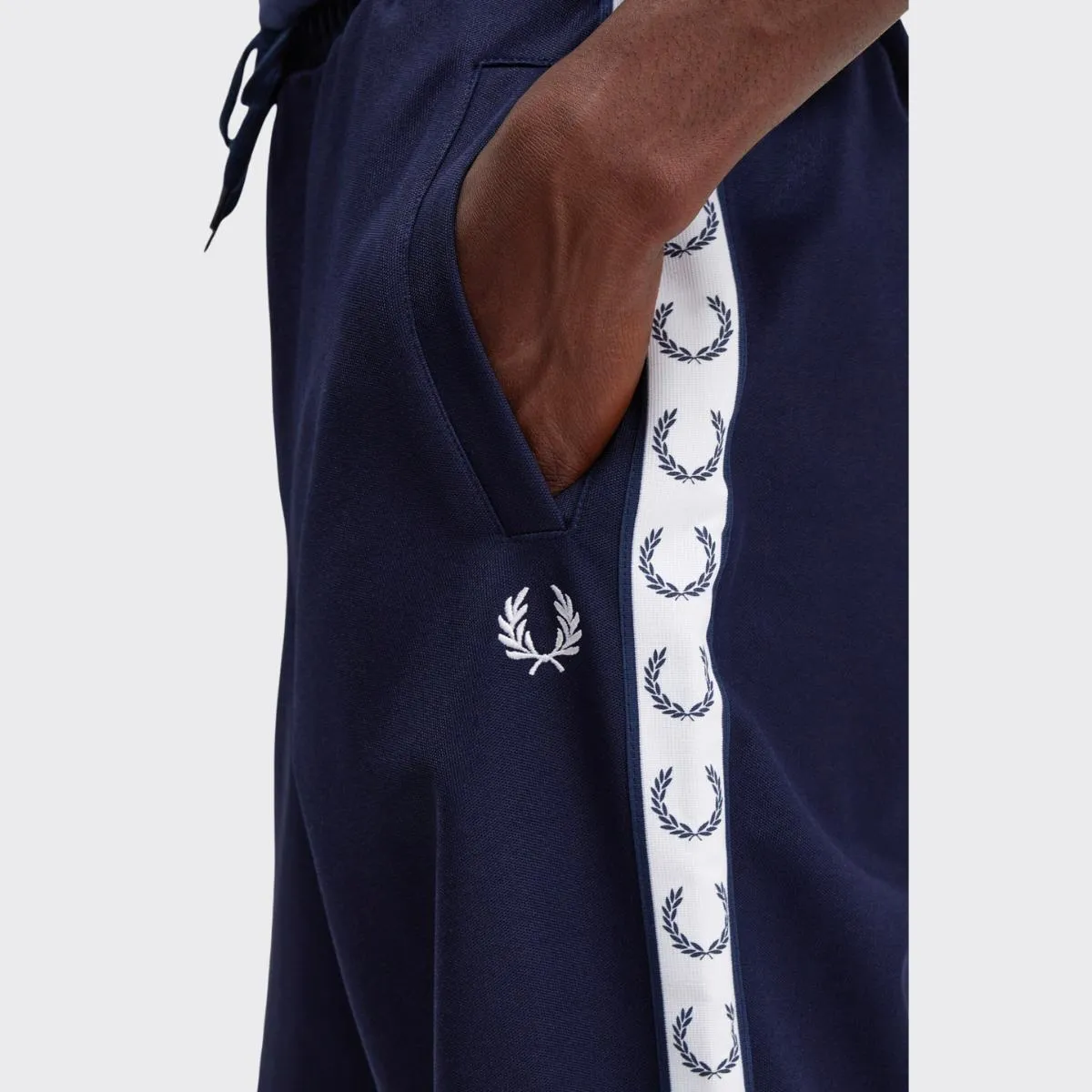 03386 Fred Perry Taped Track Pant