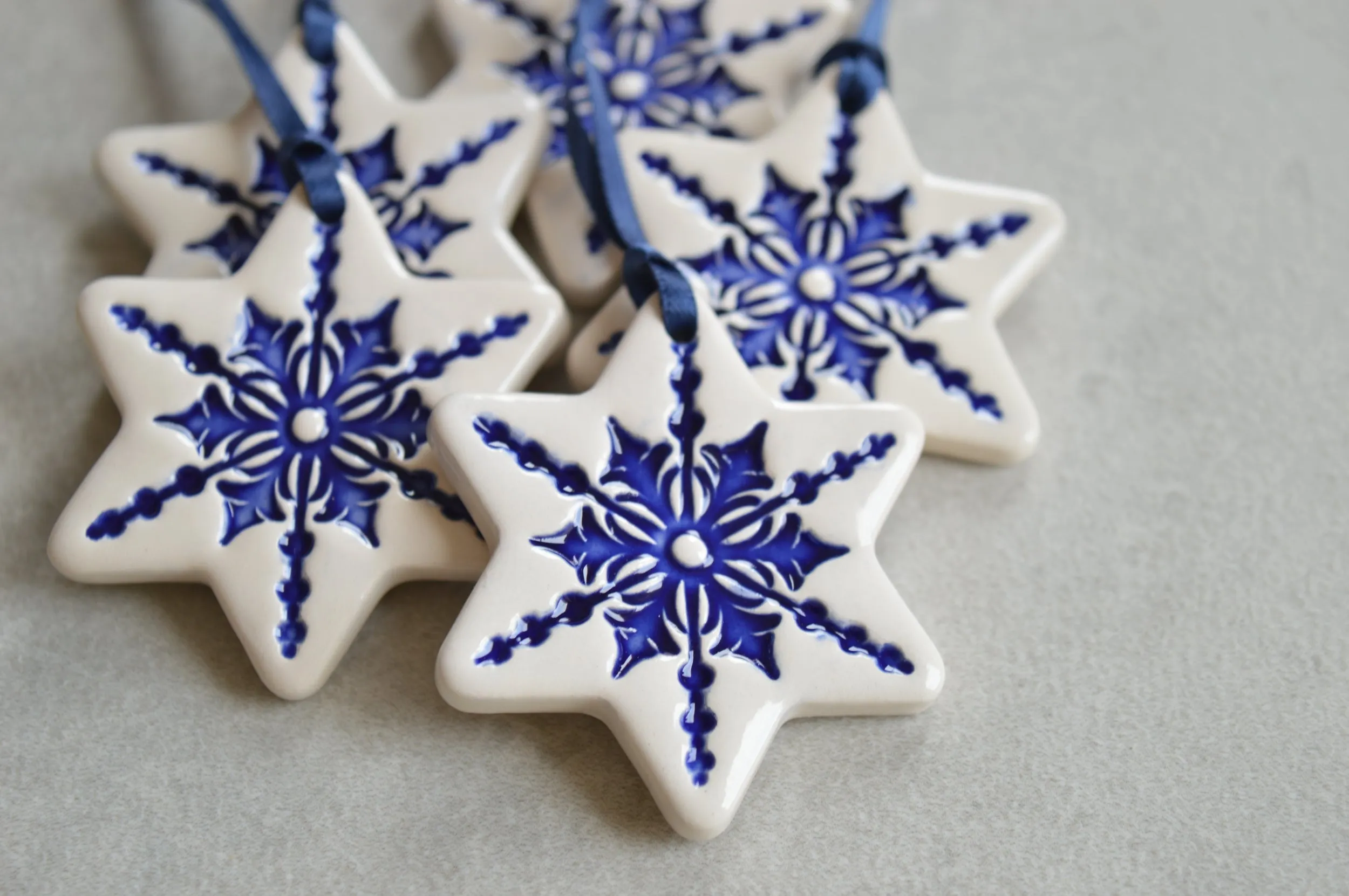 Ceramic star ornaments // Christmas decorations - set of 5