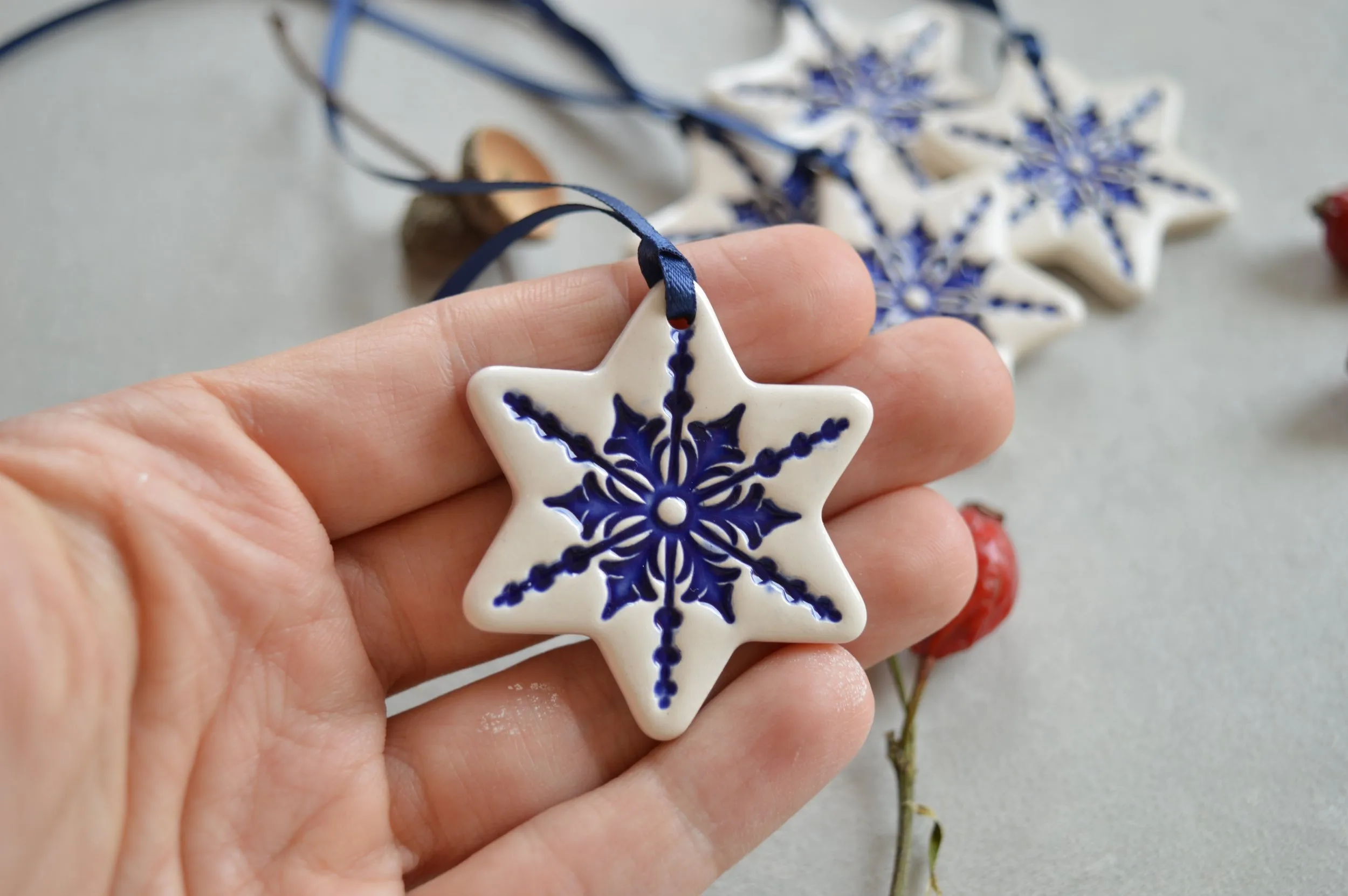 Ceramic star ornaments // Christmas decorations - set of 5