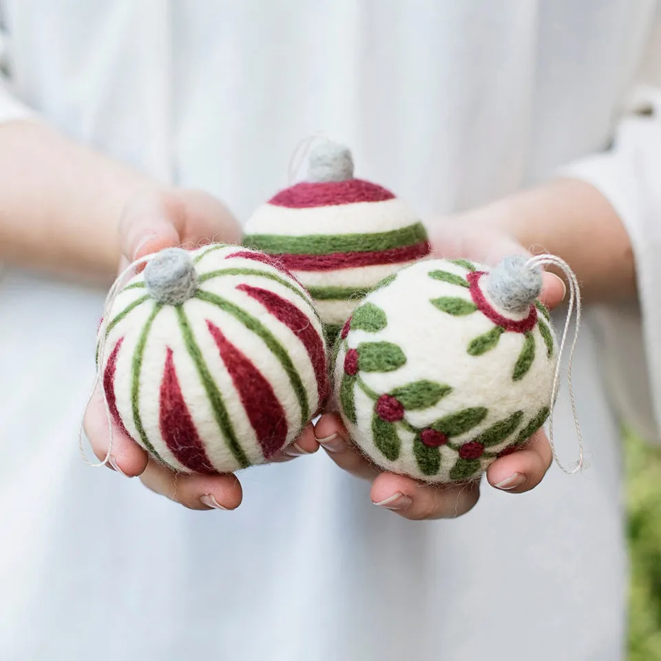 Christmas Ornaments Needle Felting Kit