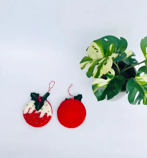 Felt Red Mistletoe Ornaments