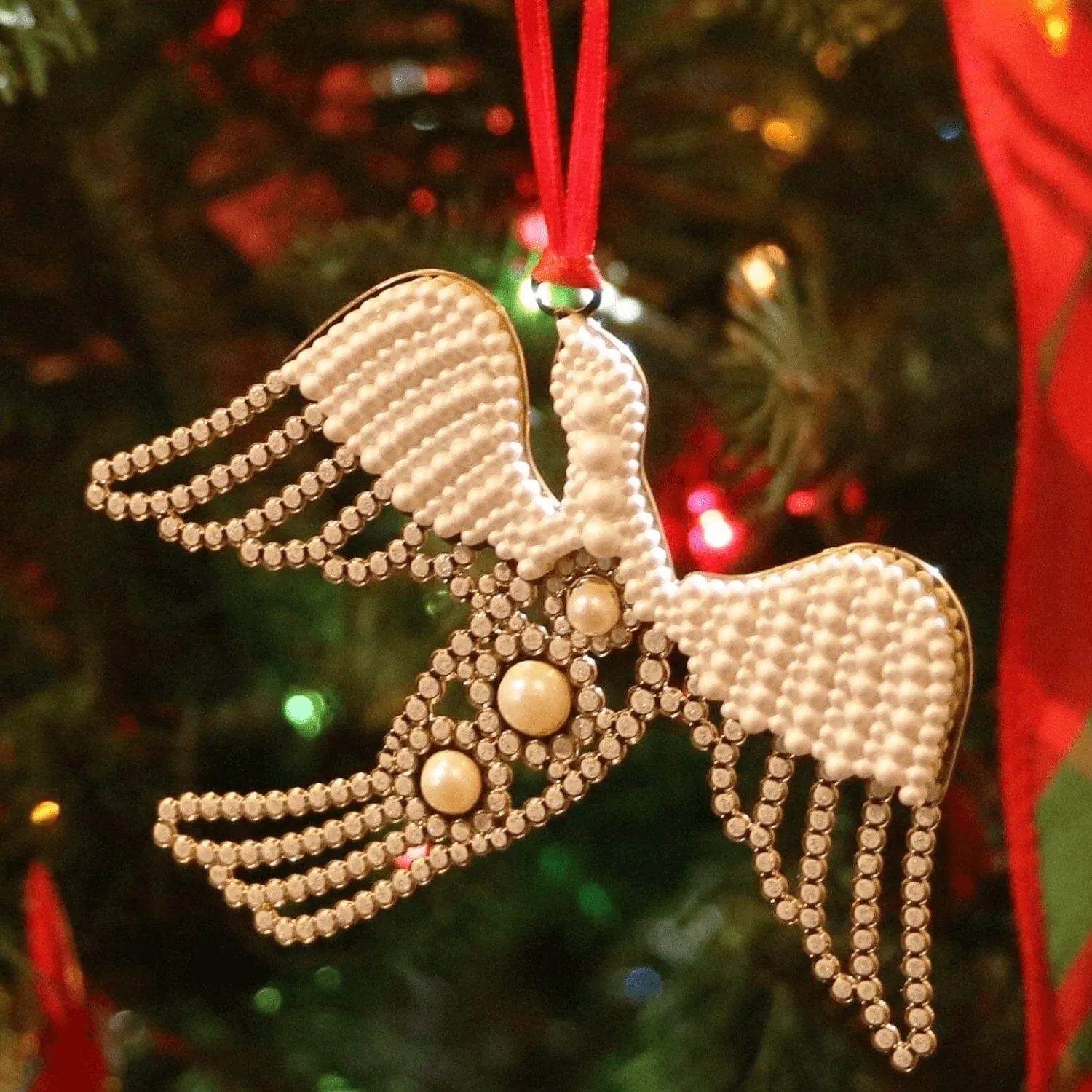 Martha's Pearl Dove Ornament